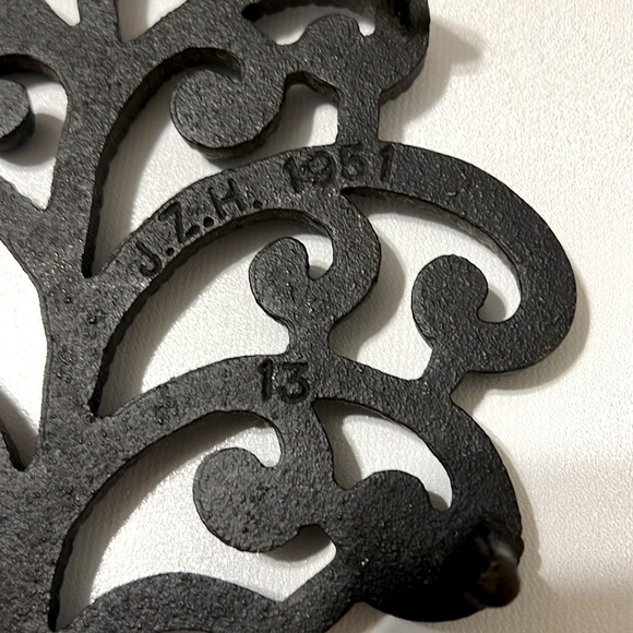 1951 Vintage JZH “Family Tree” - Cast Iron Trivet Decorative Wall Hanging - Picture 8 of 10